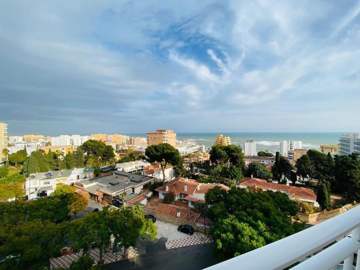 Moderno Apartamento Con Vistas Al Mar -Benalmadena Exterior photo